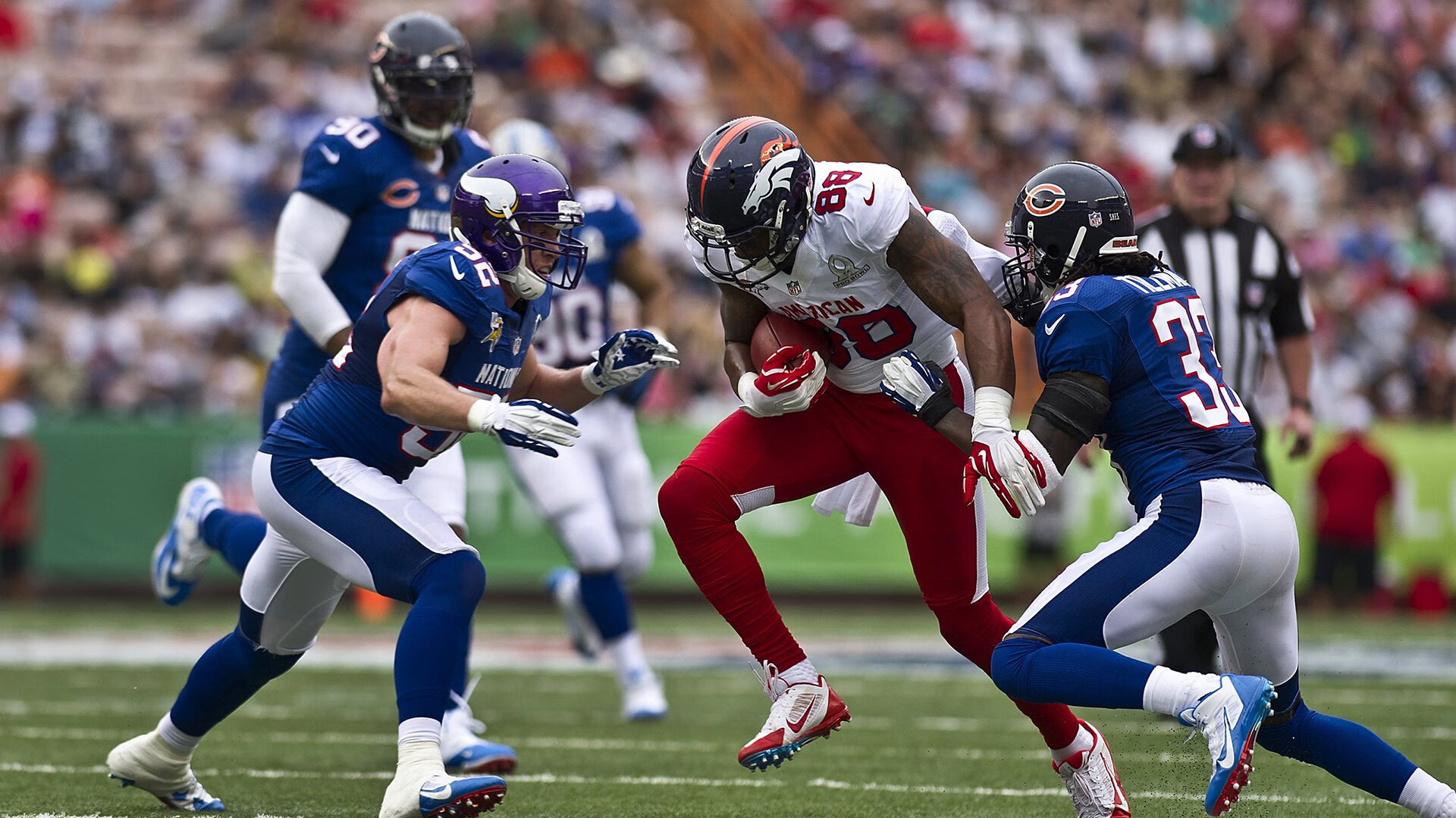 开云电子竞技-霍特·巴雷特：全黑队攻防转换中的中枢，带领球队打出完美配合